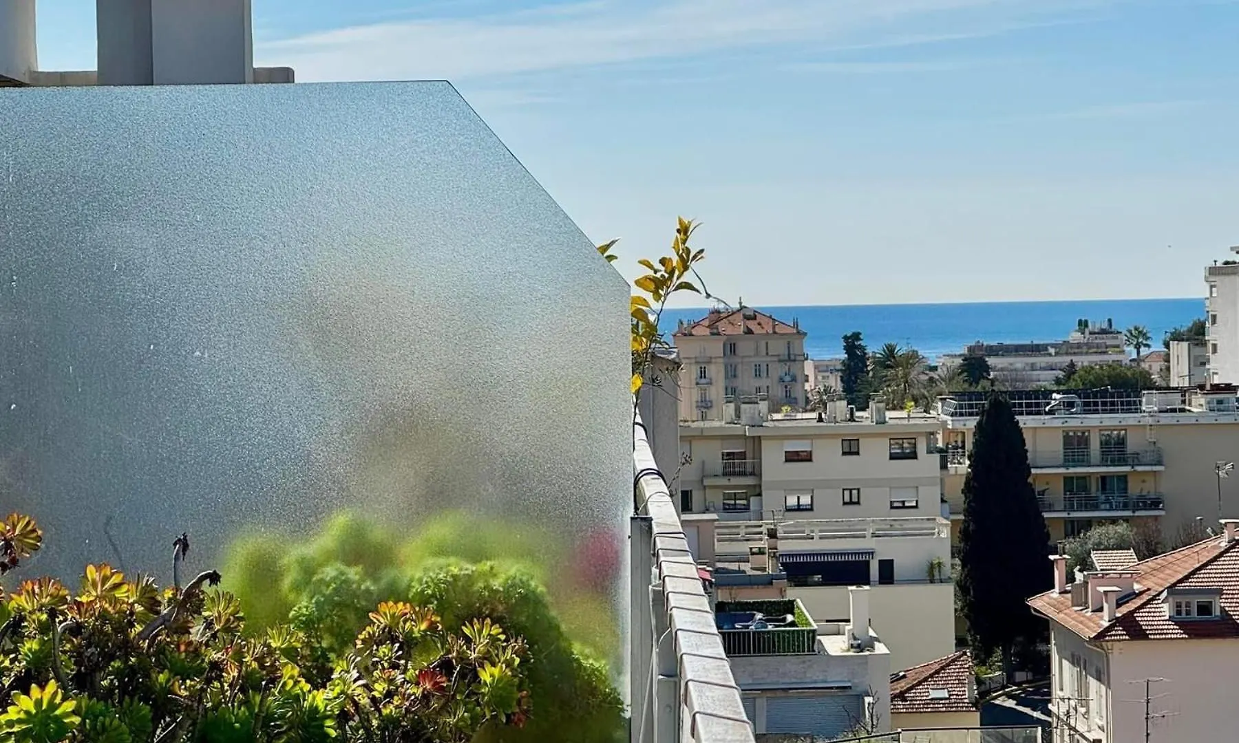 Bel Appartement 84M2 Avec Terrasse Et Parking Cannes 0*,  France